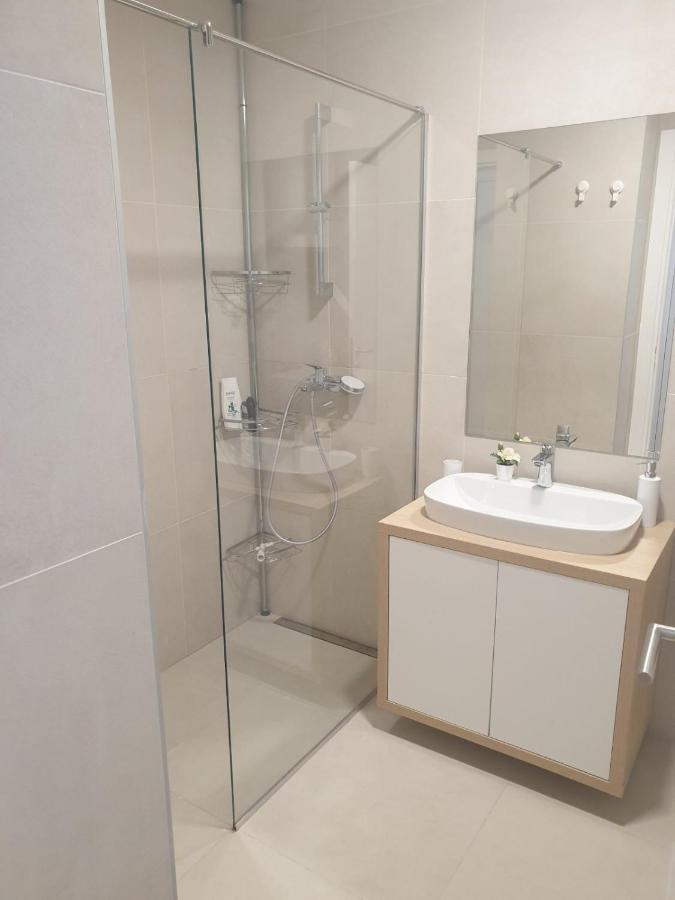 Apartment Mona Belgrado Buitenkant foto